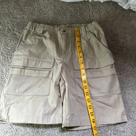 Columbia Boys Half Moon II shorts
Color: Fossil (light khaki) Size L (14/16) - Picture 5 of 6
